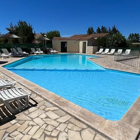 Dom wakacyjny Maison 4/6 Pers Avec Terrasse, Piscine, Mer 200m